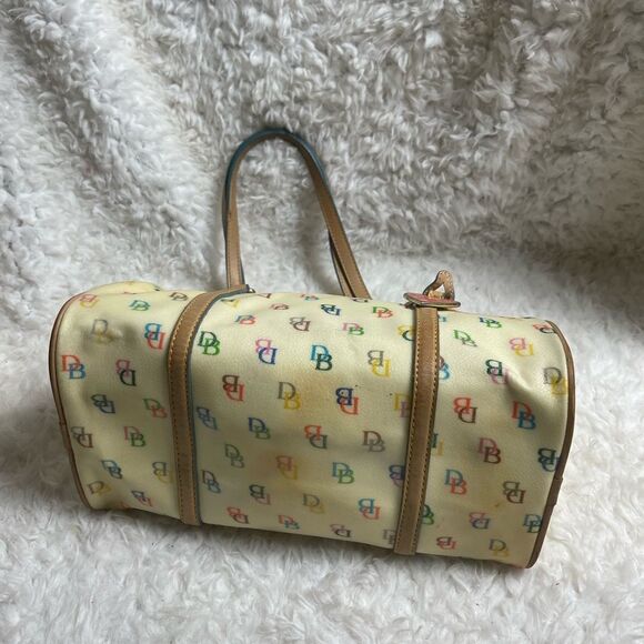 Dooney & Bourke PVC Multi color logo Bagette shoulder bag. Tan leather trims - Picture 4 of 16